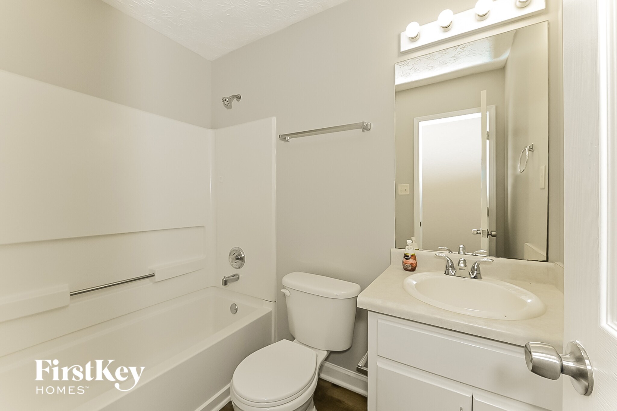 Building Photo - 128 Bryant St