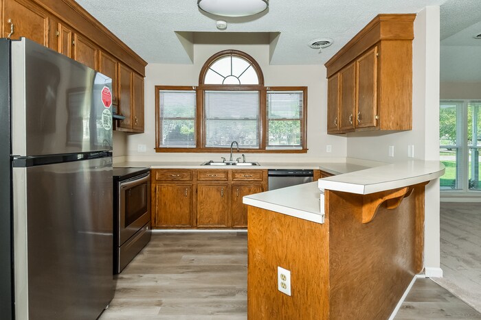 Building Photo - 631 Folkstone Rd