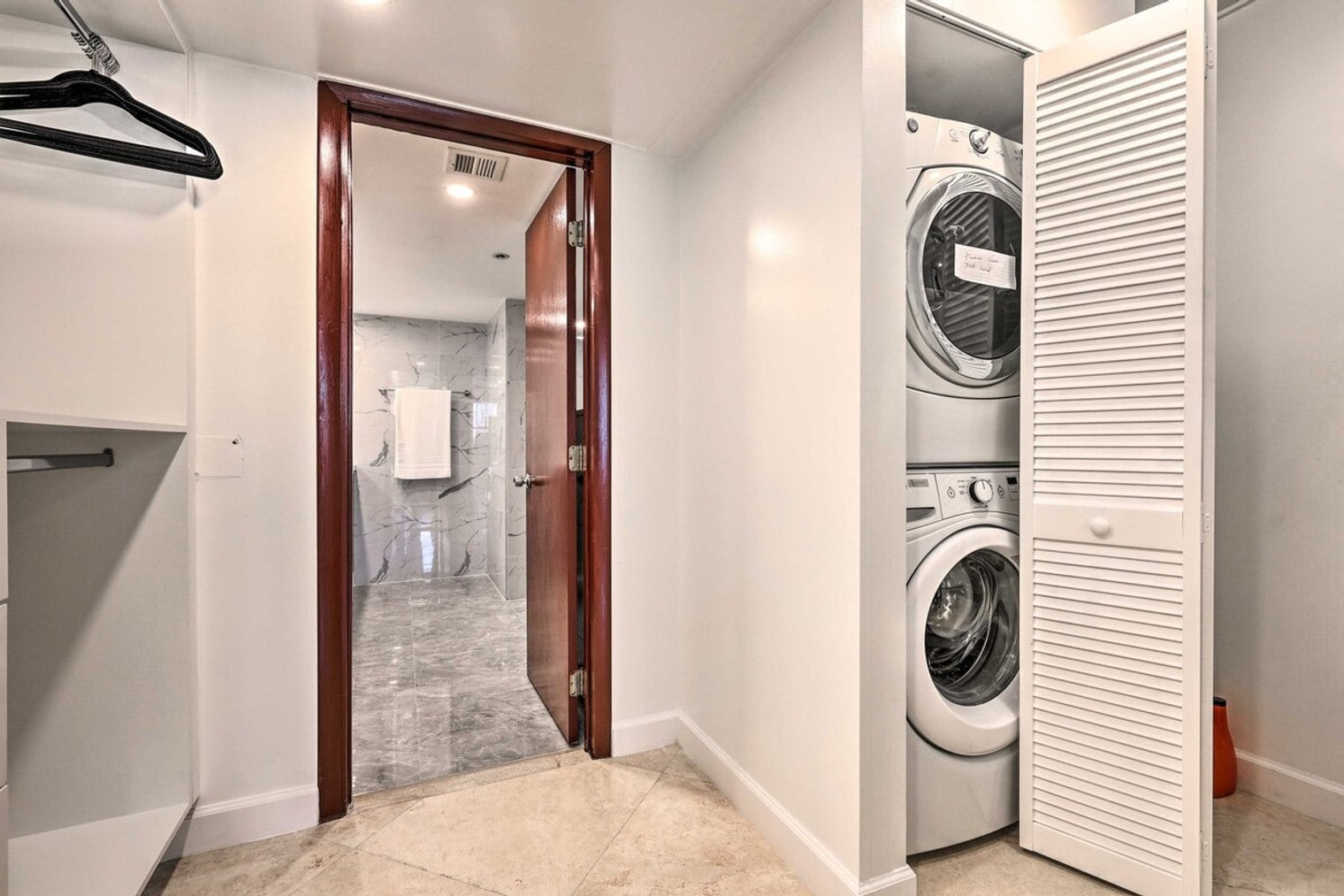 Building Photo - 1717n N Bayshore Dr