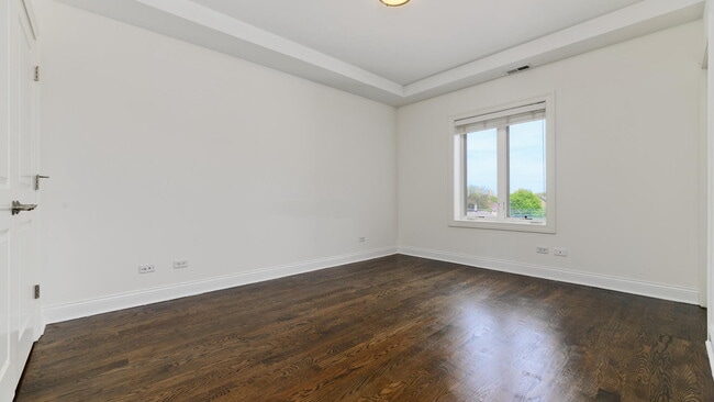 Building Photo - 3229 S Halsted St