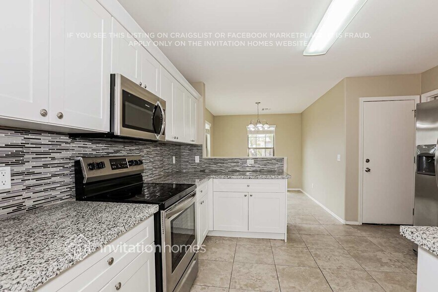 Building Photo - 3574 W Mesquite Ave