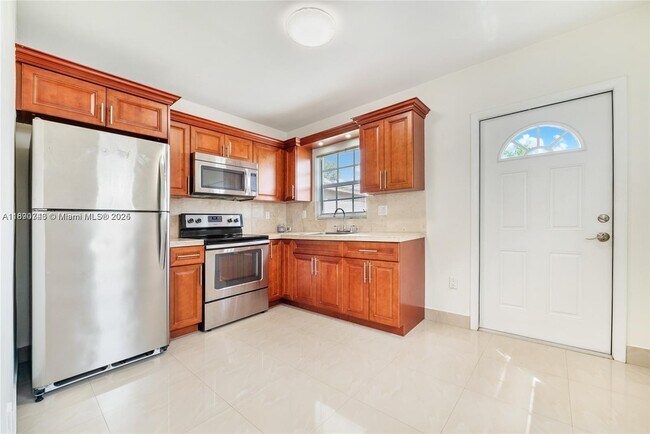 Building Photo - 11480 SW 42nd Terrace