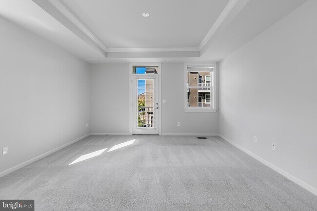 Building Photo - 45114 Kincora Dr