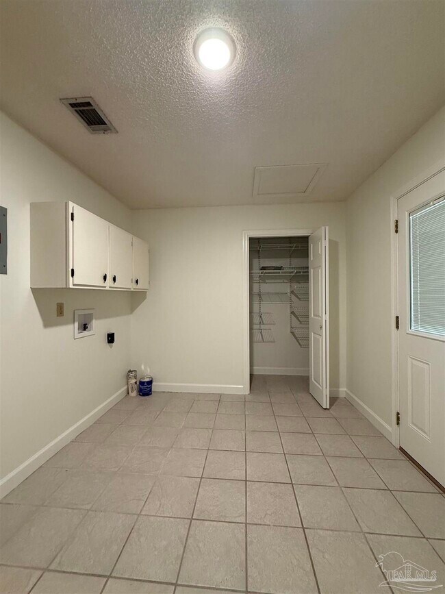 Building Photo - 3521 Sweet Bay Dr