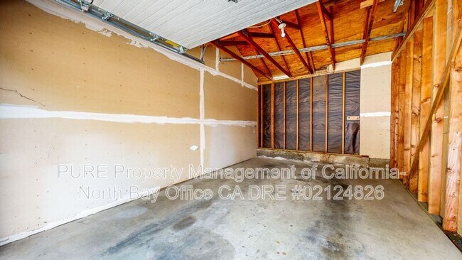 Building Photo - 35-B Front St