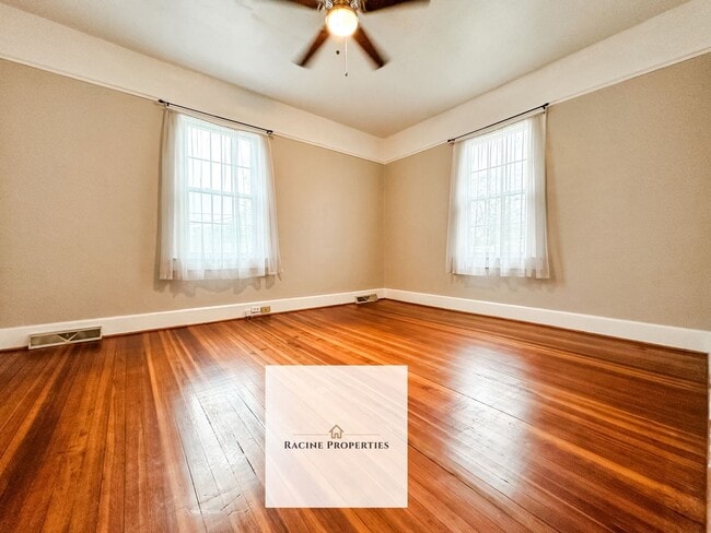 Building Photo - Charming Two Bedroom Home in Lyman