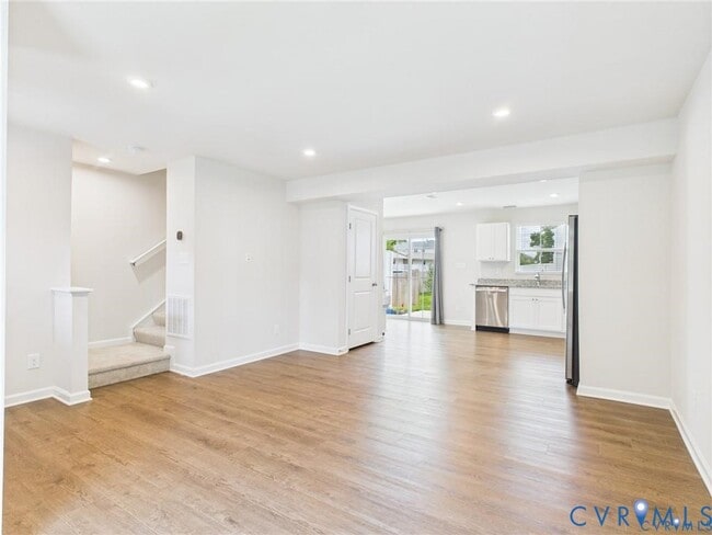 Building Photo - 5345 Canterbury Rdg Ct