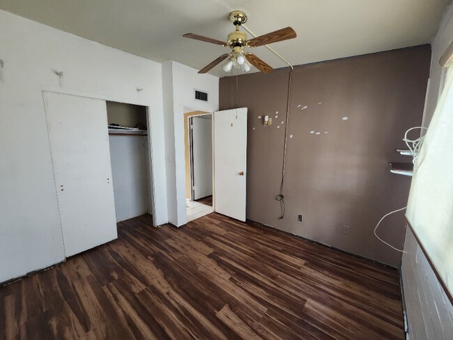 Building Photo - 6816 E Nelson Dr