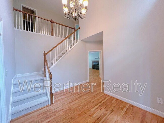 Building Photo - 280 Graystone Way