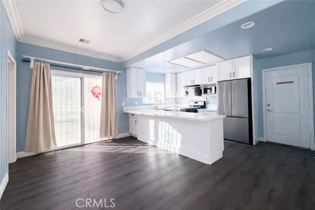 Building Photo - 5223 Sereno Dr