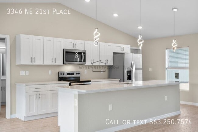 Building Photo - 3346 NE 21st Pl