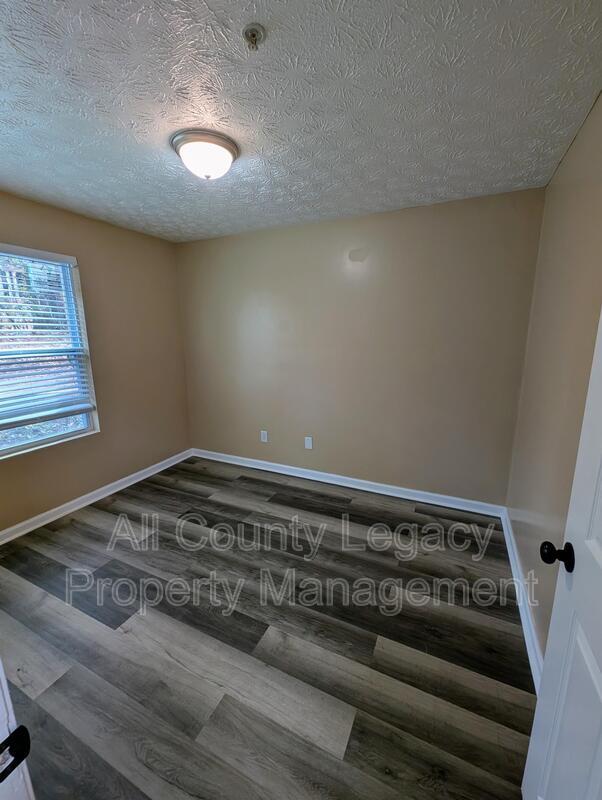 Building Photo - 5104 Fairington Village Dr