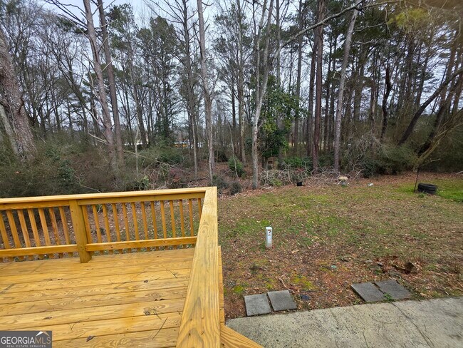 Building Photo - 370 Williamsburg Way