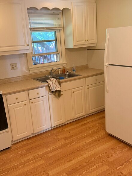 Kitchen - 296 Turners Falls Rd