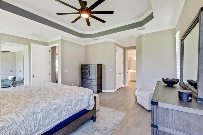 Building Photo - 12584 Wellen Golf St