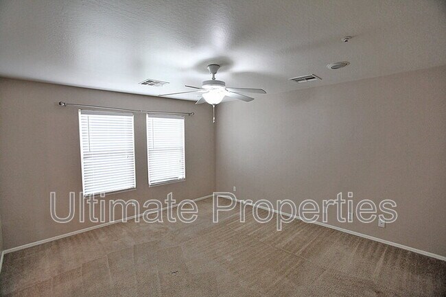 Building Photo - 8856 W Aster Dr