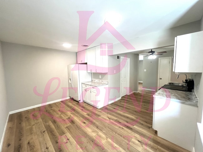 Building Photo - Updated 3-Bedroom Home with Garage & Spacious Yard