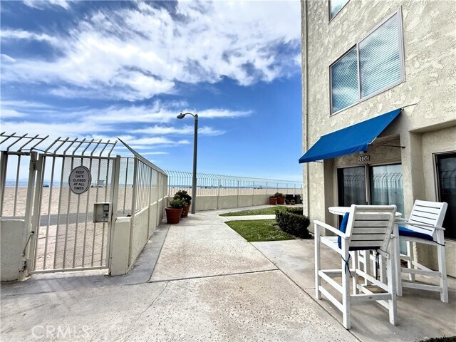 Building Photo - 711 Pacific Coast Hwy