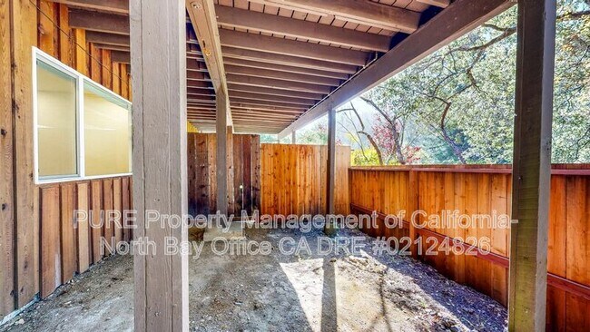 Building Photo - 11 Pedrini Wy