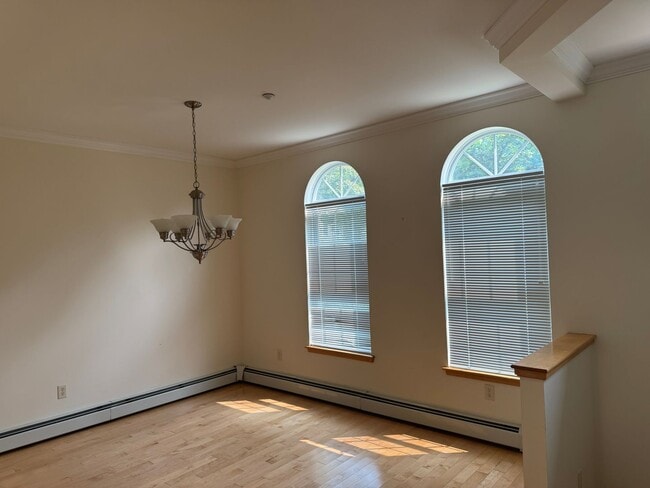 Building Photo - 3 Bedroom Condo in Hanover