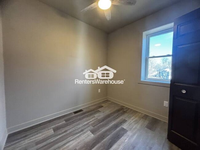 Building Photo - Adorable 2 bedroom House for Rent