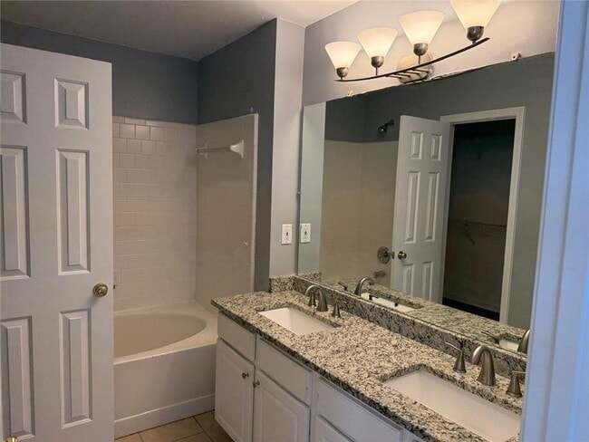 Building Photo - 340 Wittenridge Ct