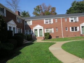 Building Photo - 41 Carolyn Terrace