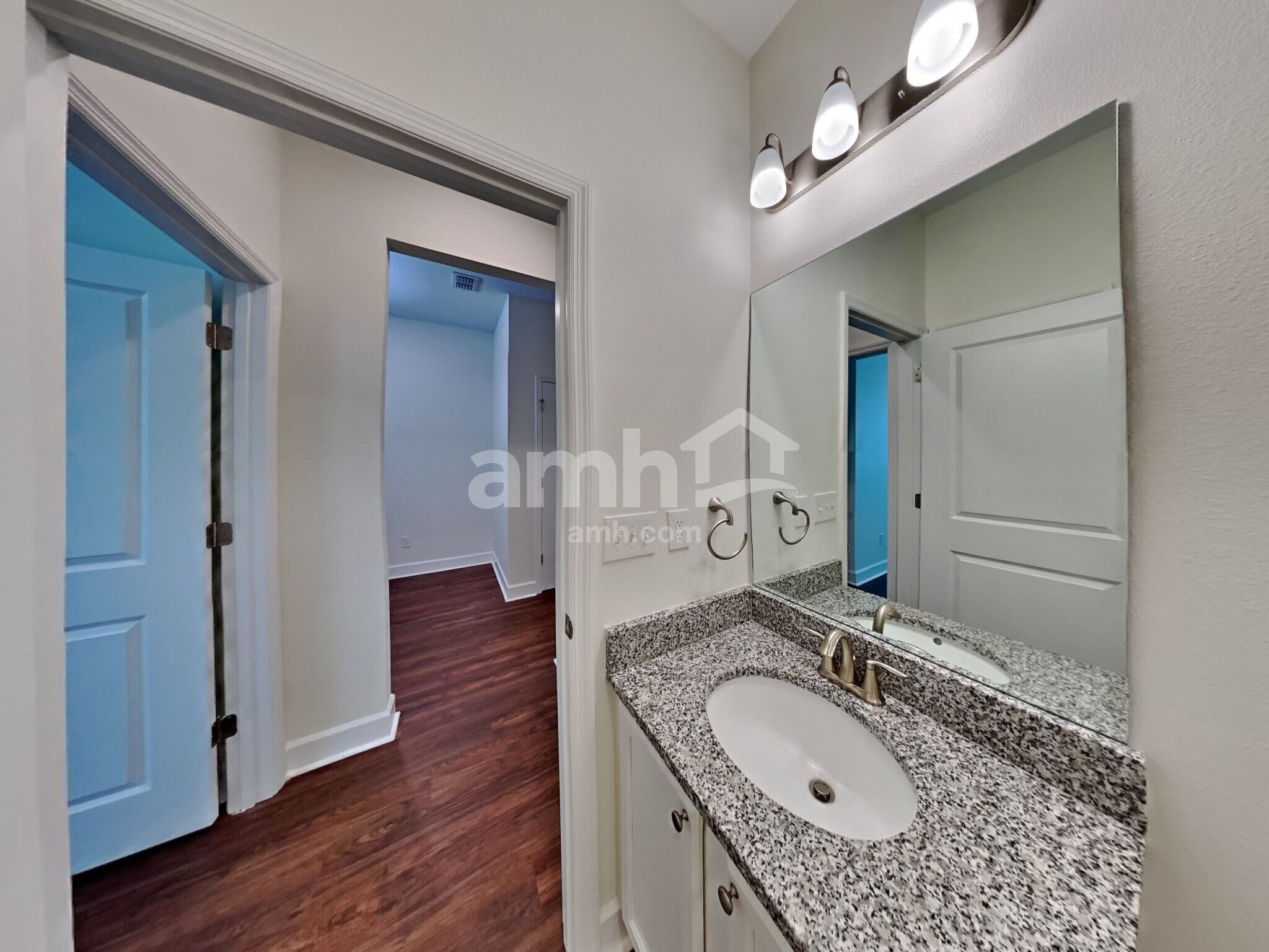 Building Photo - 2450 Ixora Ct