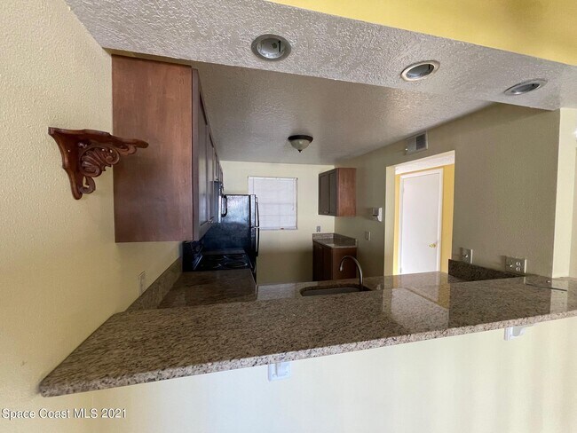 Building Photo - 383 N Atlantic Ave