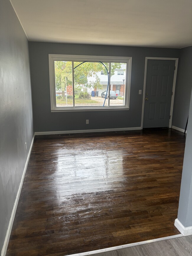 Building Photo - 5220 Western Rd