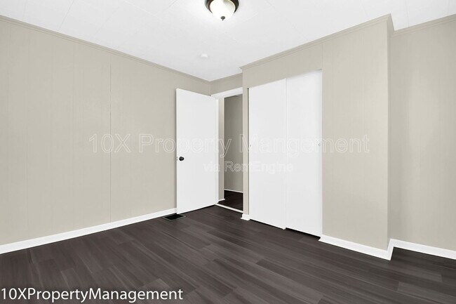 Building Photo - 849 Ruby Ave