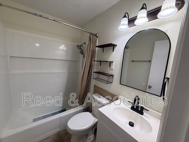 Building Photo - 7179 Pam Dr