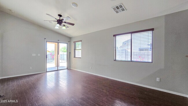Building Photo - 29361 W Amelia Ave