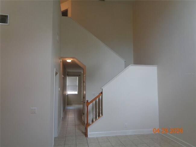Building Photo - 210 Woodhouse Ln
