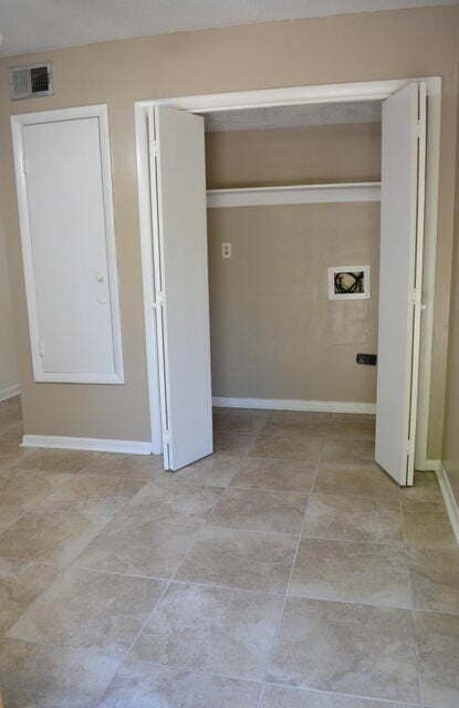 Building Photo - MOVE-IN SPECIAL: $500 OFF FIRST MONTH'S RE...