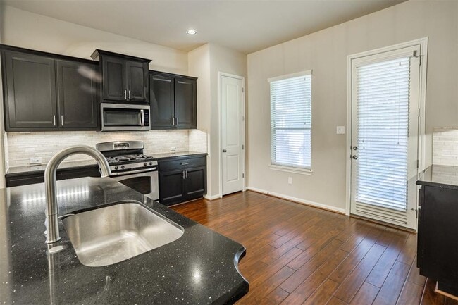 Building Photo - 13512 Hymeadow Cir