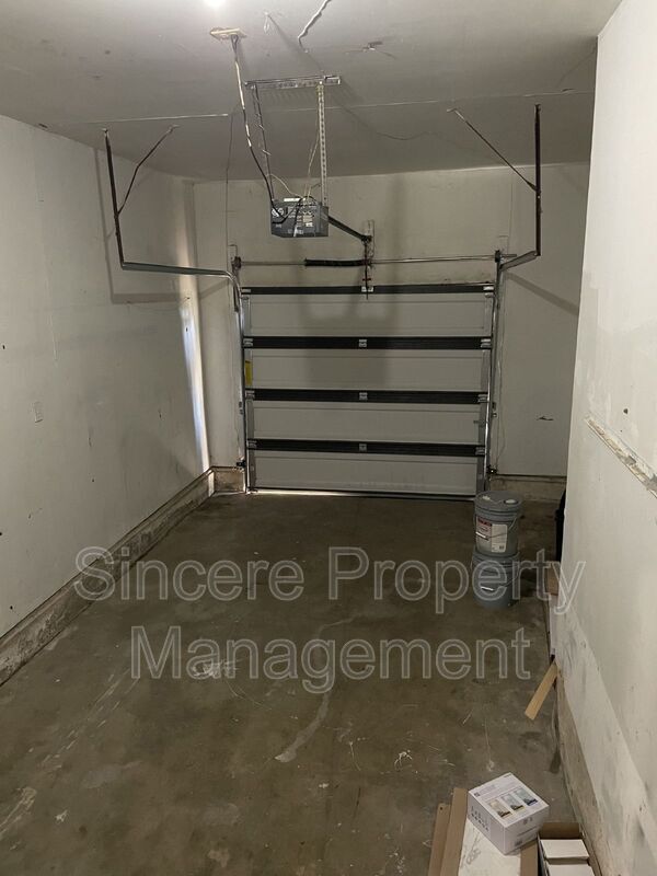 Building Photo - 2013 N College Ave