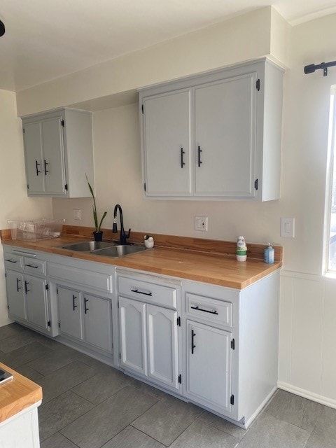 Building Photo - 11643 Eucalyptus Ave