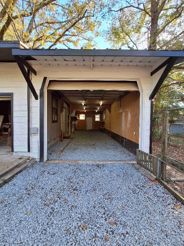 Building Photo - 14320 Short Pine Dr