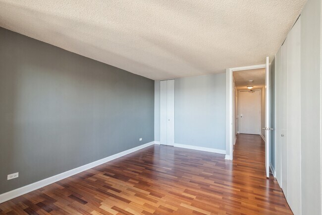 Building Photo - 30 E Huron St