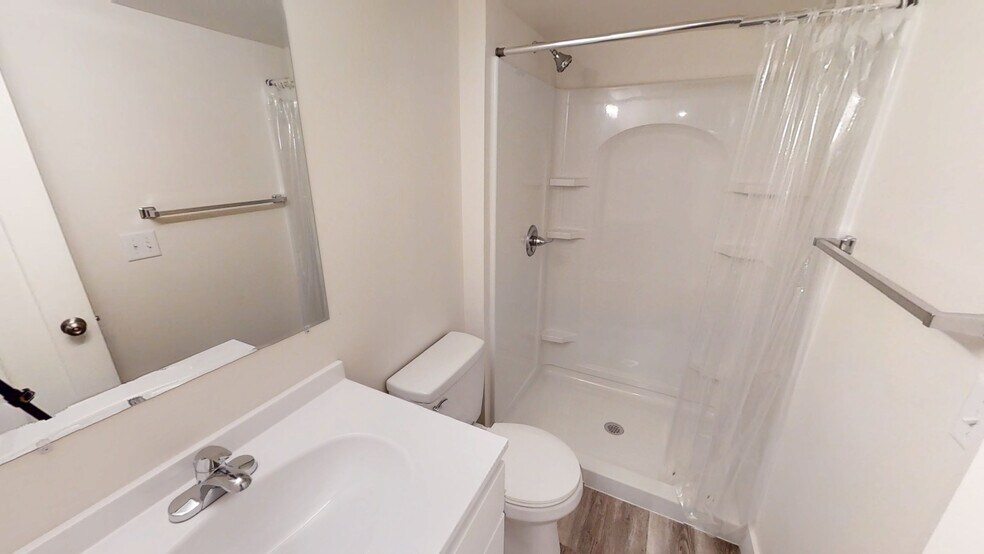 Bathroom 2 - 943 Dewey Ave