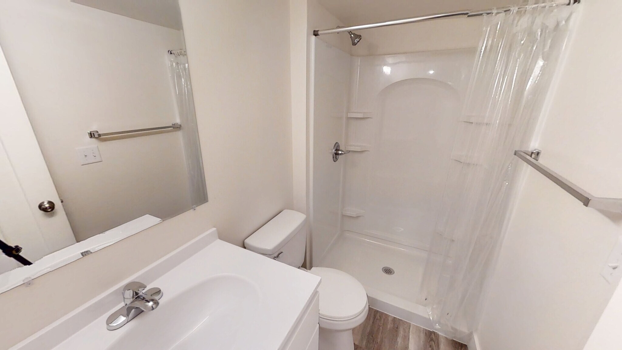 Bathroom 2 - 943 Dewey Ave