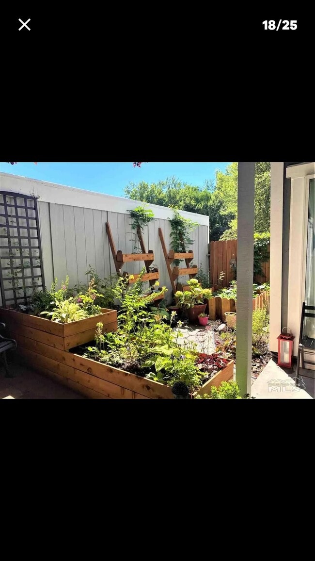 Building Photo - 7630 Bluestone Dr