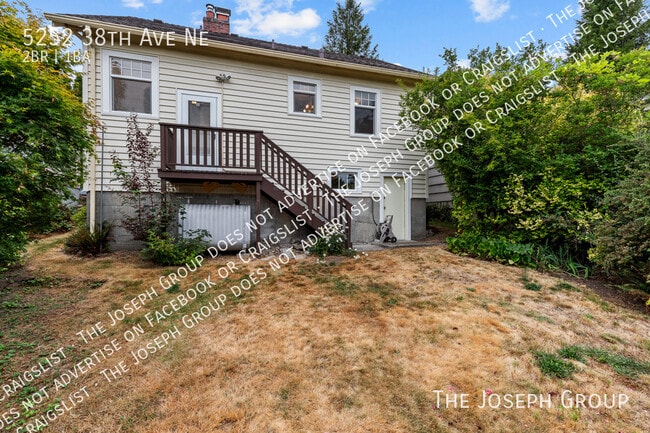Building Photo - 5252 38th Ave NE