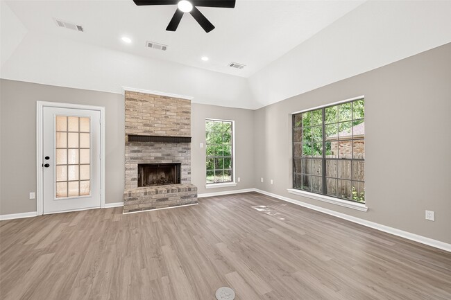 Building Photo - 4906 Pleasure Lake Ln