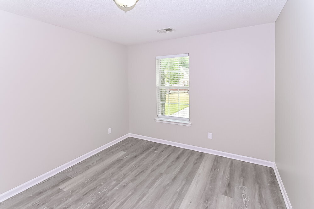 Building Photo - 5894 Keebler Dr