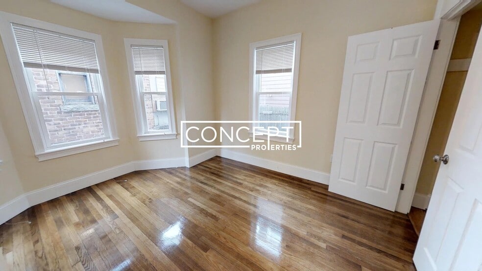 Building Photo - 8 Claremon St