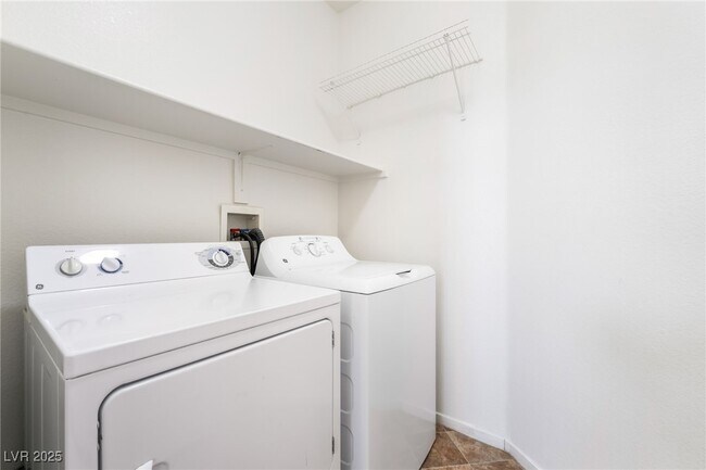 Building Photo - 5202 Melbourne Ridge Ct