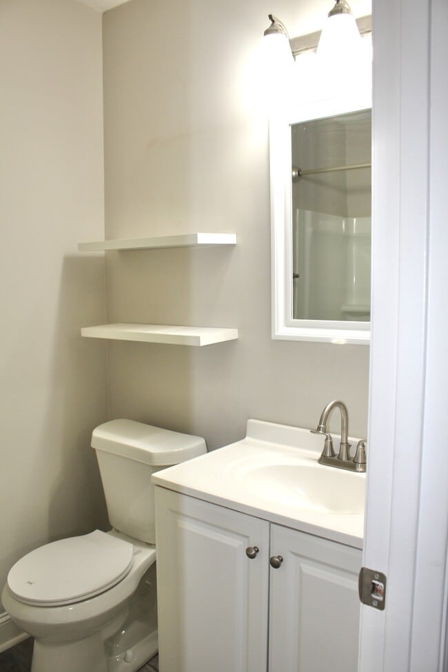 Building Photo - 4858 Riverwood Pl