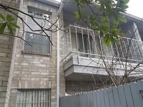 Primary Photo - 7400 Bellerive Dr